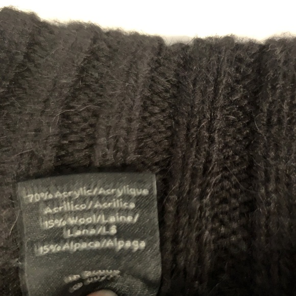 Calvin Klein poncho - Picture 3 of 3